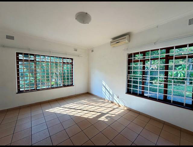 4 BEDROOM FREESTANDING TO LET IN MEER EN SEE